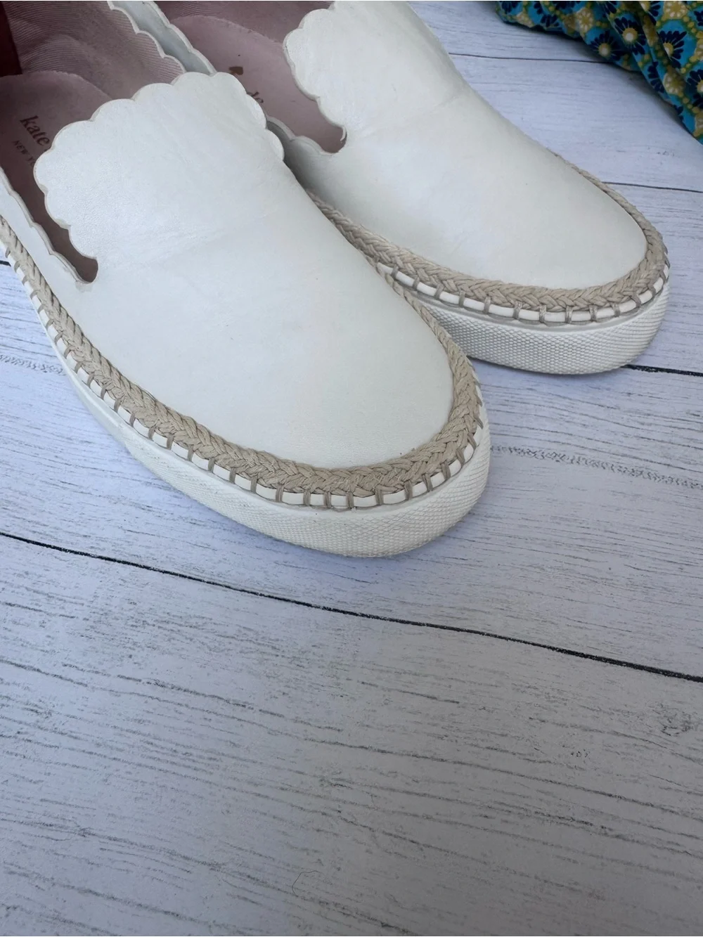 Kate Spade White Leather Scallop Espadrille Slip On Sneakers Size 7.5 Coastal